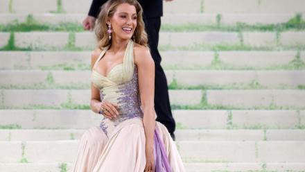 L'actrice américaine Blake Lively arrive au Met Gala de New York, le 4 mai 2026
