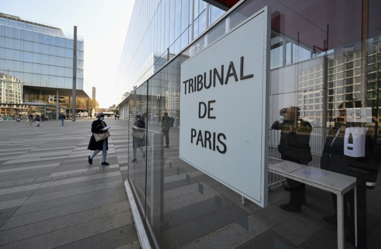 Vue de l'entrée du tribunal de Paris, le 22 mars 2022