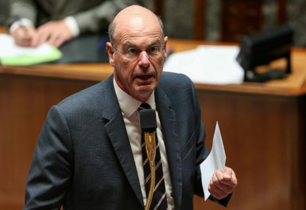 Le ministre français de l'Economie, Eric Lombard, lors d'une séance de questions au gouvernement à l'Assemblée nationale, à Paris, le 3 juin 2025