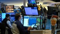 Des opérateurs à la Bourse de New York le 15 juillet 2025