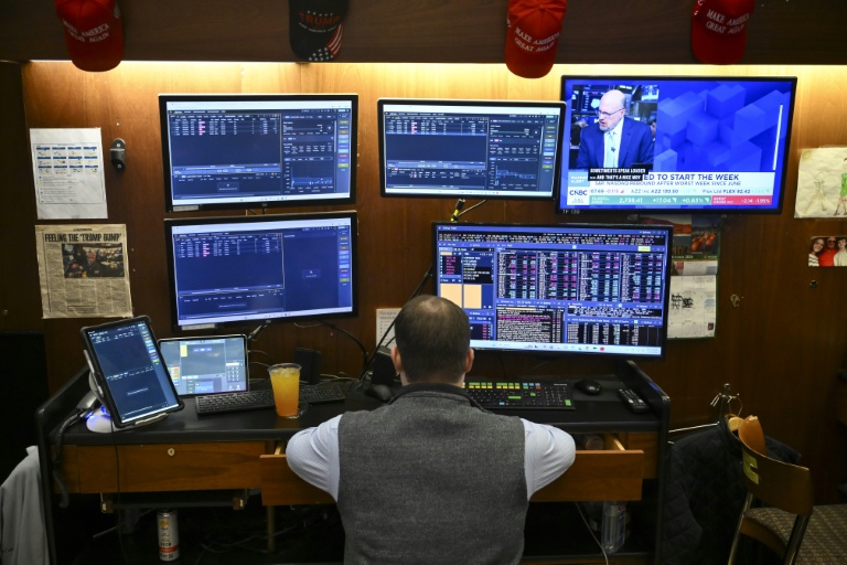 Un opérateur à la Bourse de New York, le 19 octobre 2026