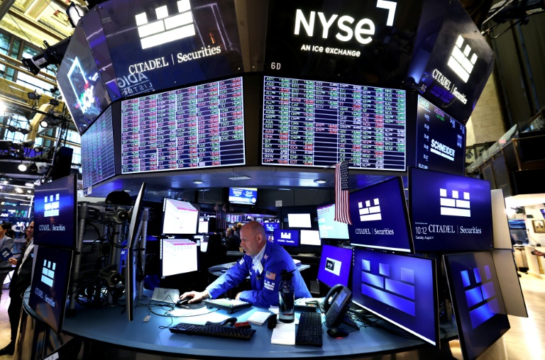 Un opérateur à la Bourse de New York, le 4 août 2025