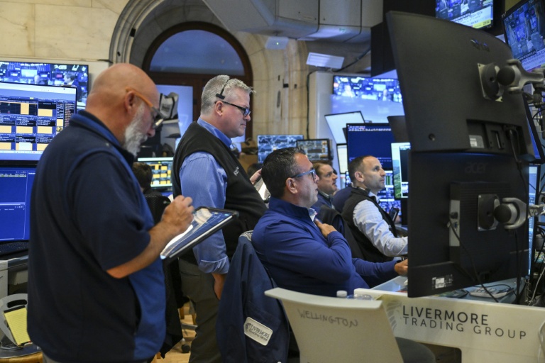 Des opérateurs à la Bourse de New York, le 27 juillet 2026