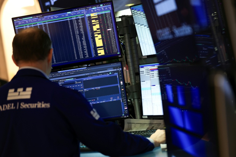 Un opérateur à la Bourse de New York le 30 avril 2026