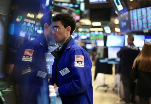 Un opérateur à la Bourse de New York, le 15 août 2025