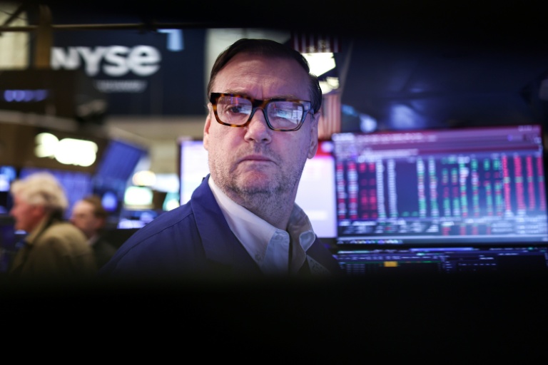 Un opérateur à la Bourse de New York, le 14 novembre 2025