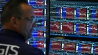 Un opérateur à la Bourse de New York, le 15 juillet 2025
