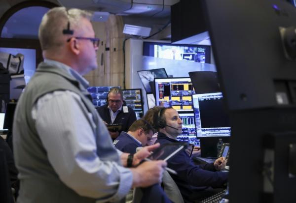 Des opérateurs à la Bourse de New York, le 11 mai 2026