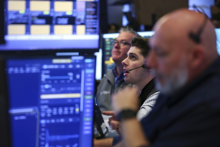 Des opérateurs à la Bourse de New York, le 27 mai 2026
