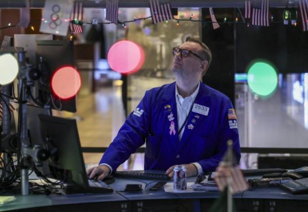 Un opérateur à la Bourse de New York, le 2 janvier 2026