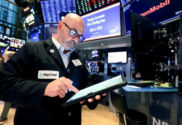 Un opérateur à la Bourse de New York, le 6 juillet 2026