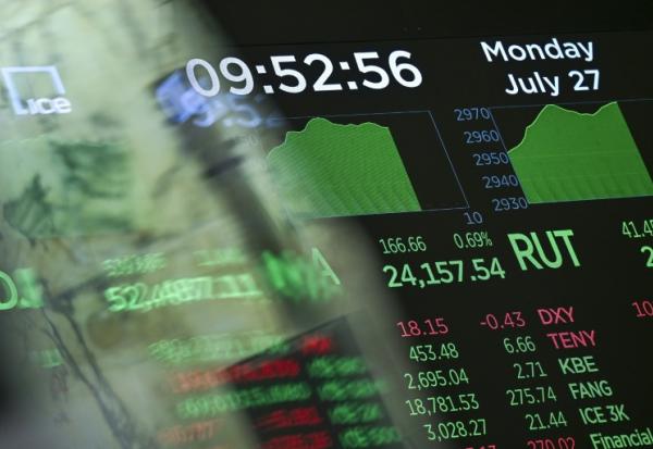 Un écran à la Bourse de New York, le 27 juillet 2026