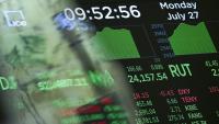 Un écran à la Bourse de New York, le 27 juillet 2026