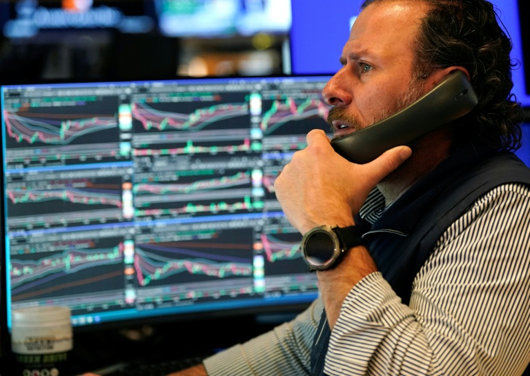 Un opérateur à la Bourse de New York, le 25 février 2026