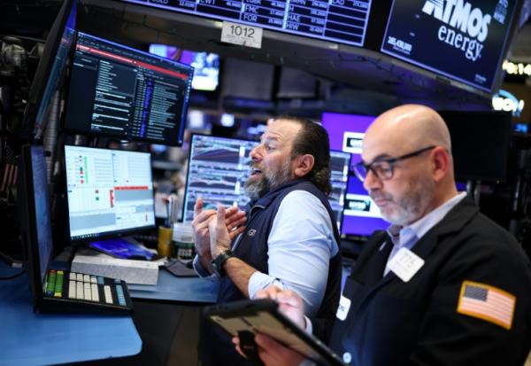 Des opérateurs à la Bourse de New York, le 13 avril 2026