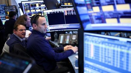 Des opérateurs à la Bourse de New York le 8 avril 2026