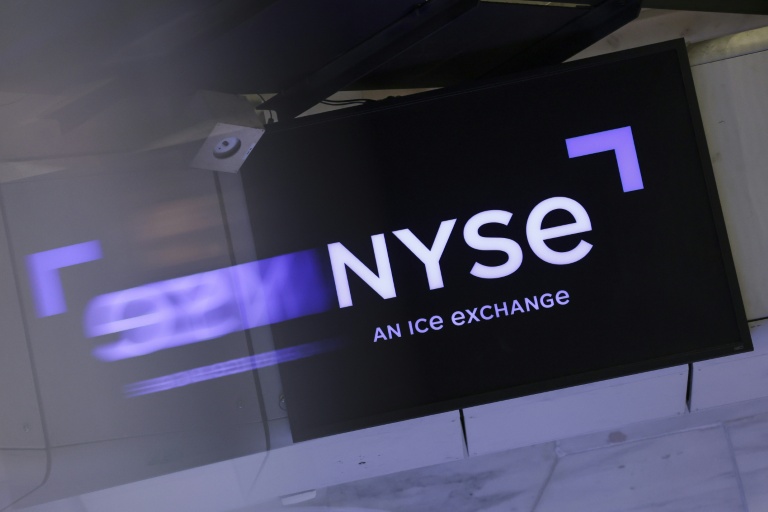 Le logo de la Bourse de New York le 30 octobre 2025