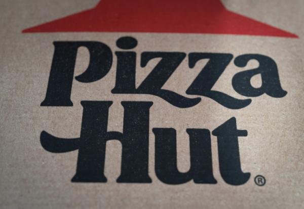 Logo de Pizza Hut, Chicago, le 9 février 2026