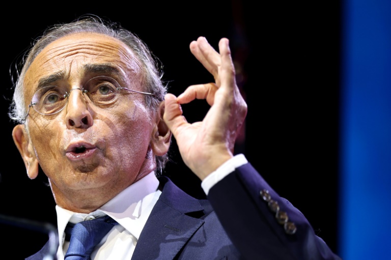 Le président du parti Reconquête, Eric Zemmour, le 13 septembre 2026 à Port-Marly, au nord-ouest de Paris