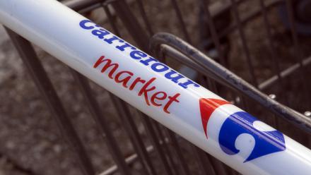 Carrefour et Lagardère Travel Retail vont lancer 150 points de vente dans les gares SNCF
