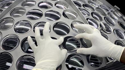 EssilorLuxottica consolide après son envolée de la veille, AlphaValue dégrade conseil et cible