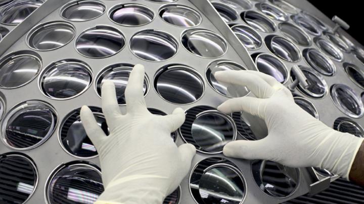 EssilorLuxottica monte à plus de 15% du capital de Nikon