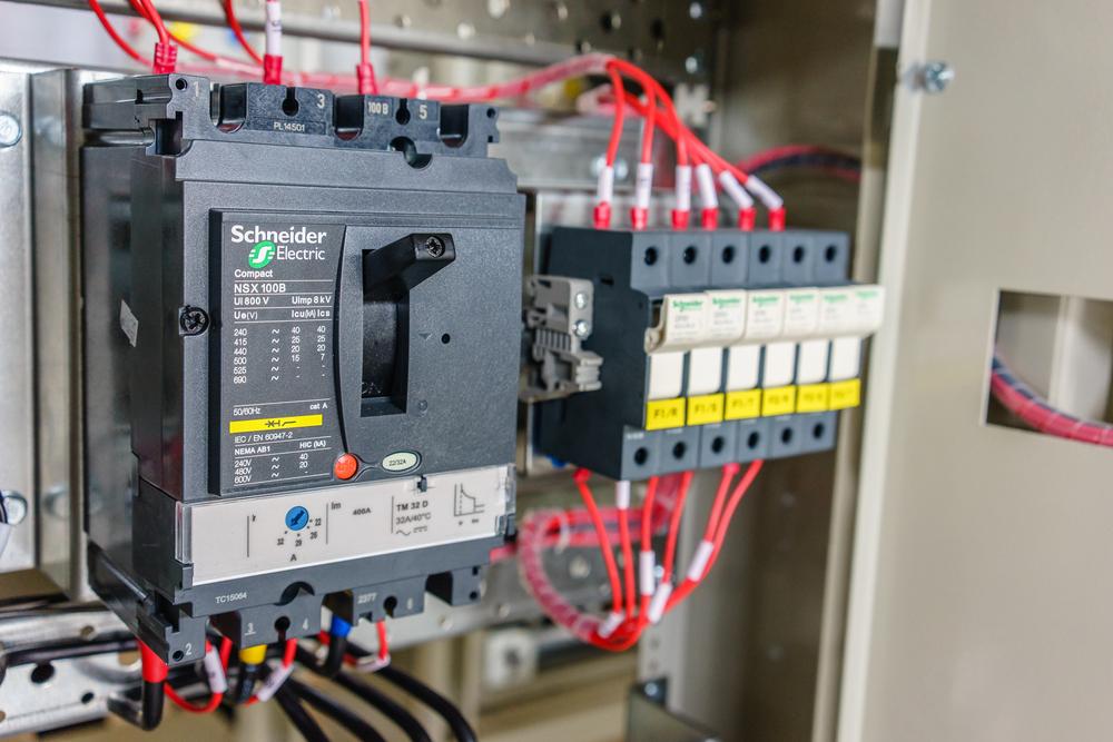 Schneider Electric, plus forte hausse du CAC 40 à la clôture du vendredi 2 mai 2025-