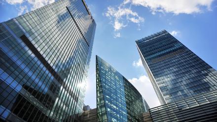Pourquoi TotalEnergies réfléchit à quitter la bourse de Paris ?
