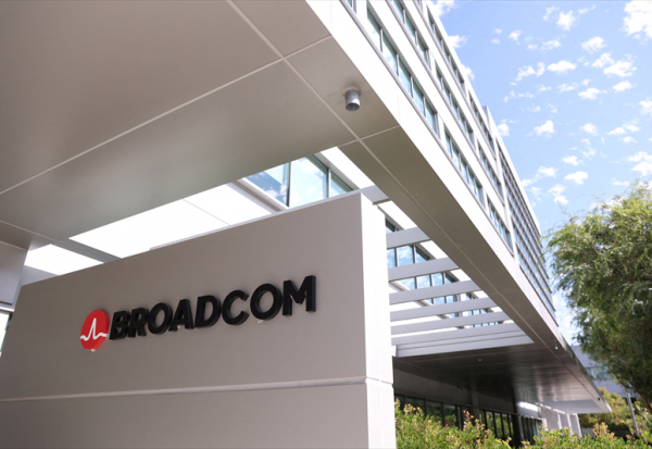 Broadcom sous pression à Wall Street, malgré une très forte croissance de l'IA