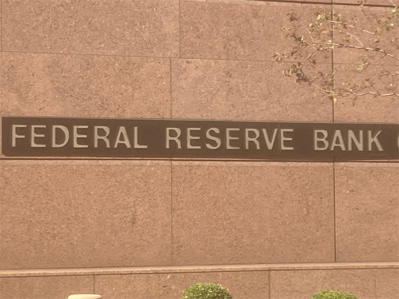 Clôture Wall Street : en baisse face à une Fed plus hawkish que prévu