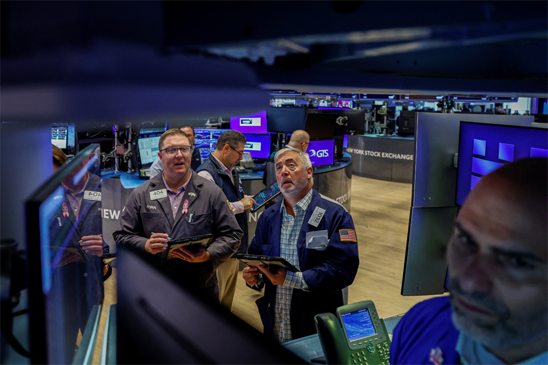 Clôture Wall Street : proche de l'équilibre, malgré les tensions sur l'obligataire et les cours du brut