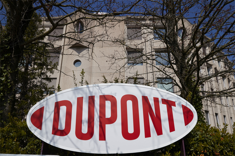 DuPont dépasse ses objectifs trimestriels, voit plus haut pour 2026