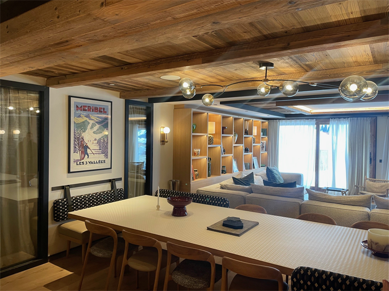 Introductions : Rising Stone au prix fort !