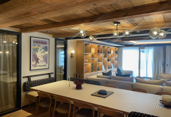 Introductions : Rising Stone veut lever 30 ME