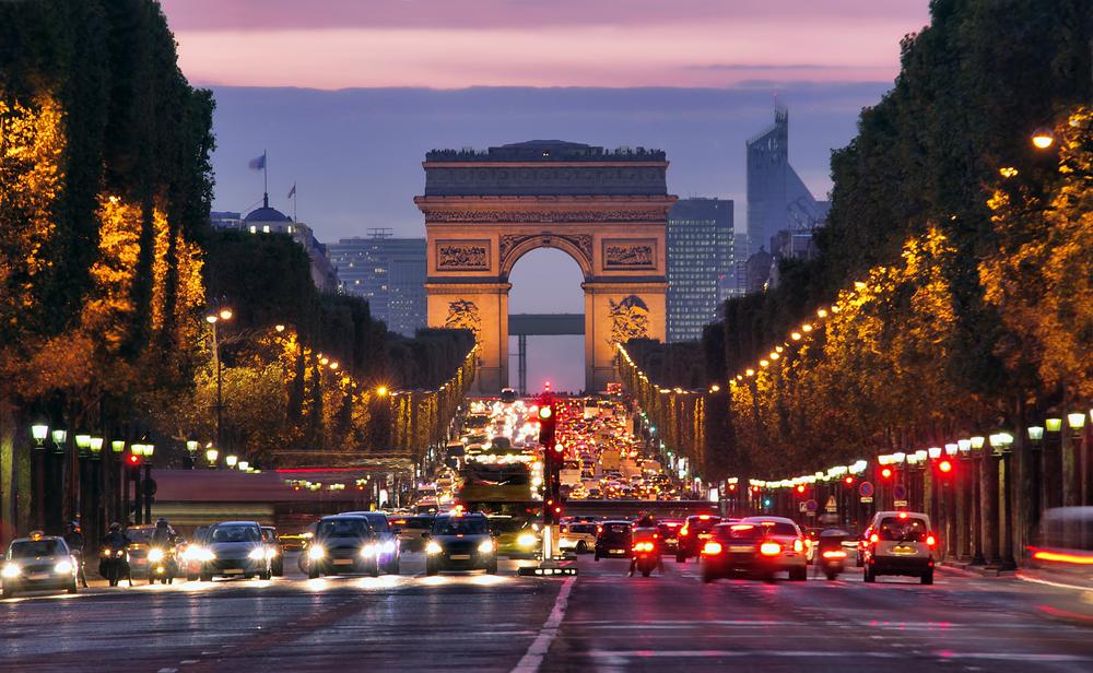 Mi-séance Paris : le CAC 40 au-dessus des 8600 points
