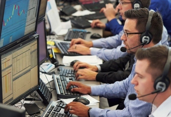 Mi-séance Paris : le CAC 40 de retour au-dessus des 8.100 points