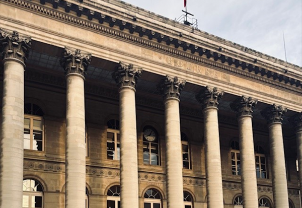 Mi-séance Paris : le revirement de Trump permet au CAC 40 de rebondir