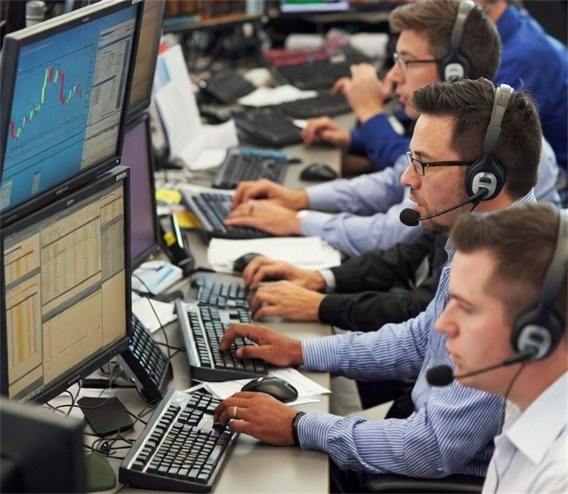 Mi-séance Paris : pas de rebond du CAC 40