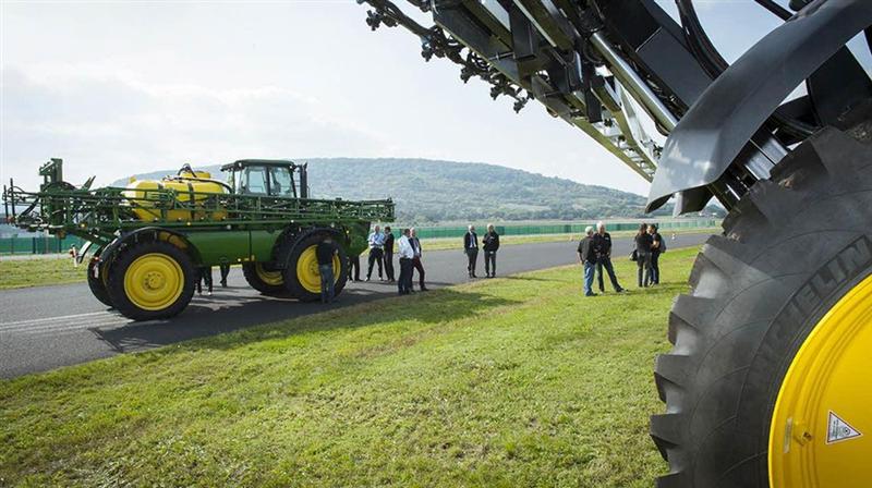 Michelin, le CNRS, l'INSA Lyon, Lyon 1 Université et l'Université Jean Monnet Saint-Étienne ont inauguré PolMixLab