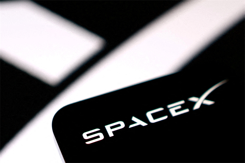SpaceX corrige à Wall Street avec les plans de levée de fonds