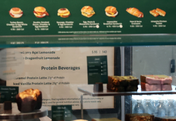 Starbucks recherché à Wall Street, alors que le redressement se confirme