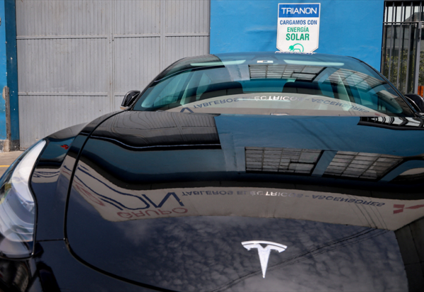 Tesla : ridiculement surévalué ?