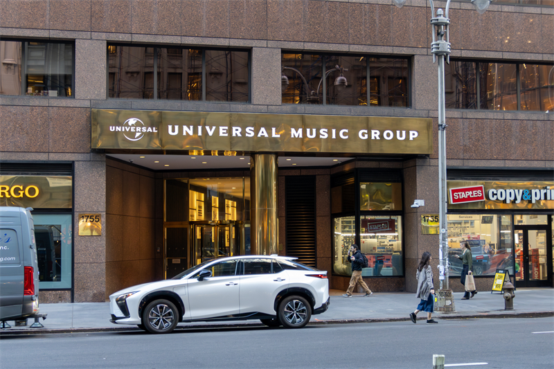Universal Music Group : Bolloré s'oppose à l'offre de Bill Ackman