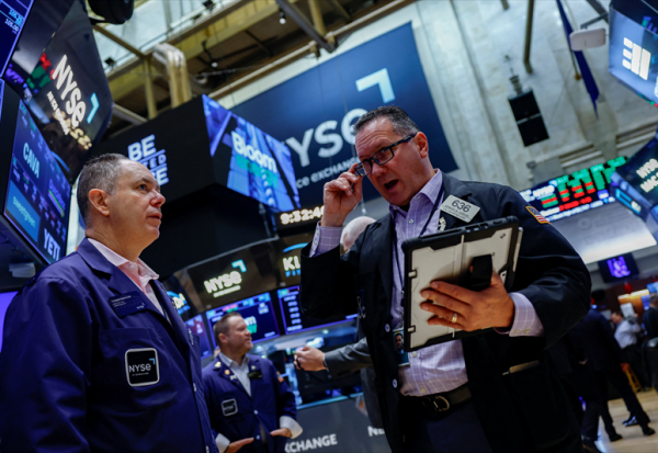 Wall Street : Accenture flambe, Micron corrige