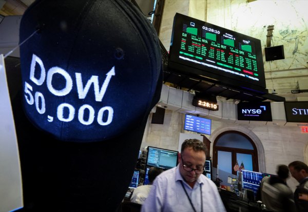 Wall Street dans le vert, alors que le Dow Jones s'affirme sur les 50.000 !