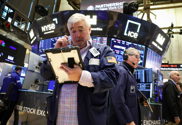 Wall Street de retour à l'approche des sommets