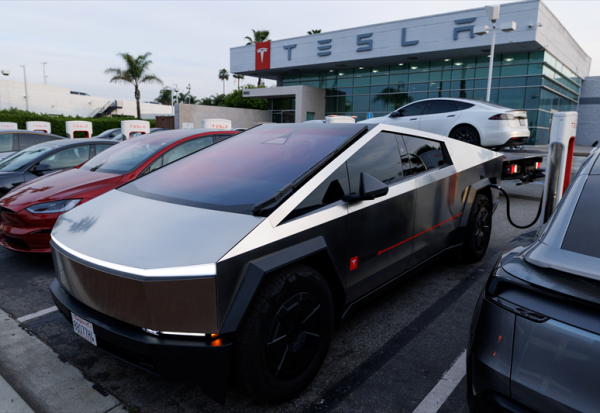 Wall Street en timide hausse, après la pause de la Fed et les comptes de Meta, Microsoft ou Tesla