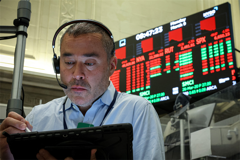 Wall Street indécis, les indices en ordre dispersé