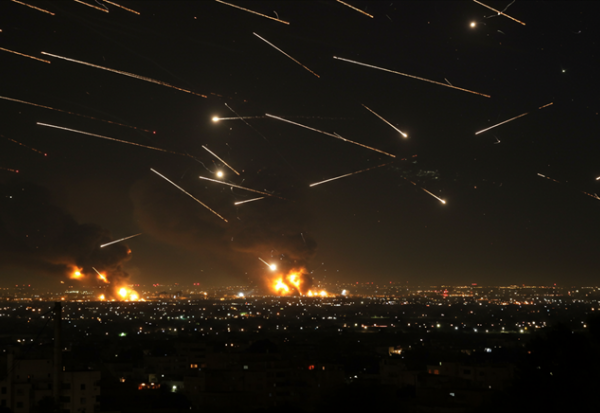 Wall Street : le DJ rechute, le Nasdaq résiste avec Broadcom