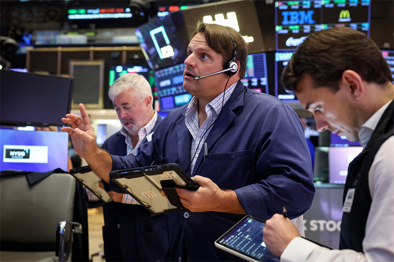 Wall Street sous pression, alors que la géopolitique et la Fed inquiètent